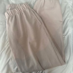 Brandy Melville light pink Rosa sweatpants